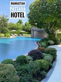 Manhattan Pattaya Hotel ทันสมัย เรียบหรู ดูดี