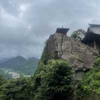 山寺で煩悩を消す旅