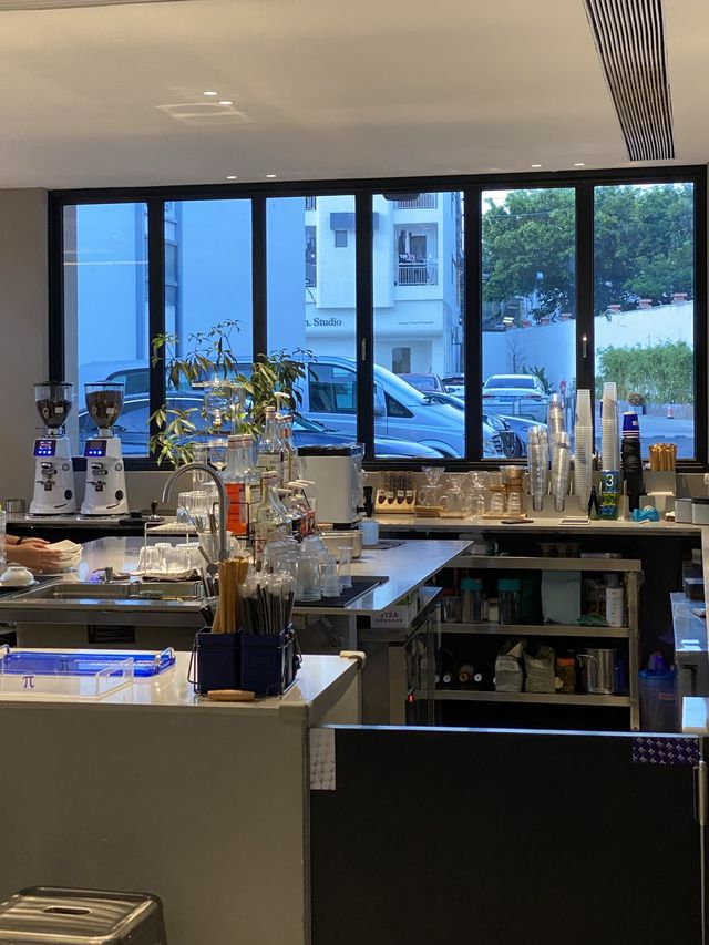 兀 Pai Coffee & Whisky - Dongguan- China 