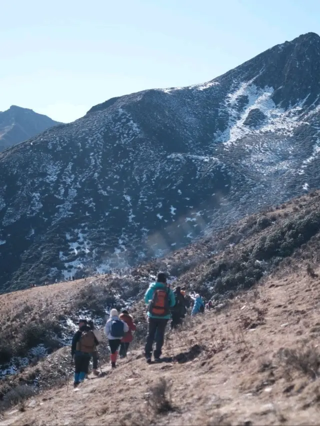 Hiking from Balang Mountain Pass