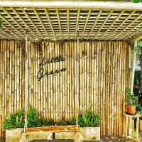 Little green café