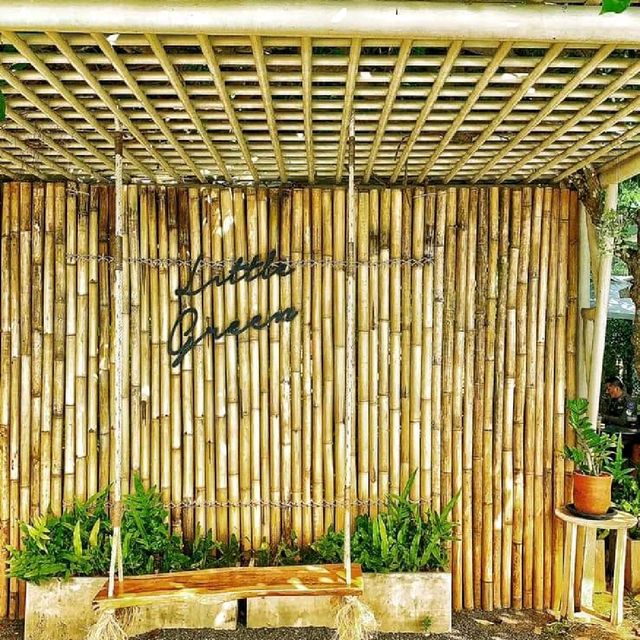Little green café