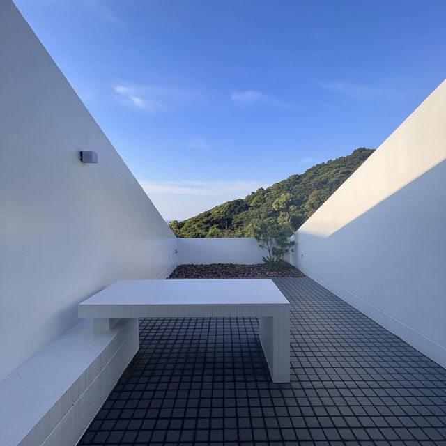 【高知】真っ白なリゾートホテル「アシズリテルメ」