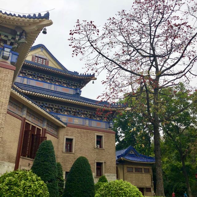 Sun Yat Sen Hall with beautiful surroundings 