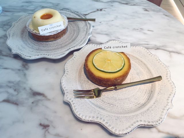 堁夏咖啡 café crotchet~位於台中歌劇院的高質感咖啡廳｜白色景觀系及視覺系網美飲品 愛打卡的你不要錯過