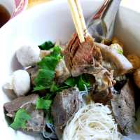 บังเอิญเจอ สุดยอดก๋วยเตี๋ยว​หมูตุ๋น 🍜