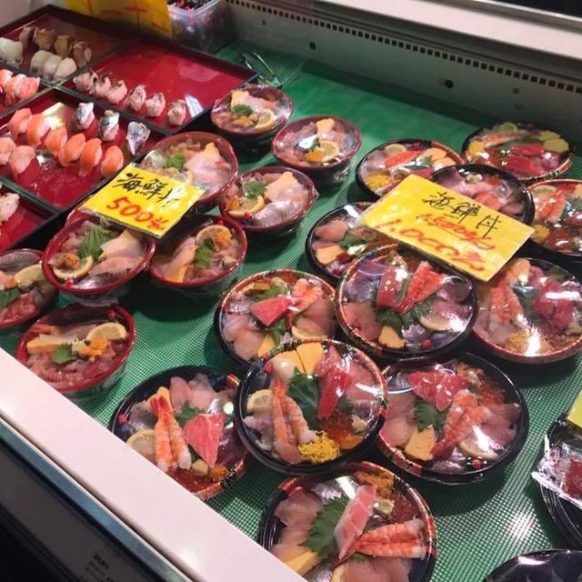 壽司刺身都好抵食☺️當地人都去嘅福岡唐户市場