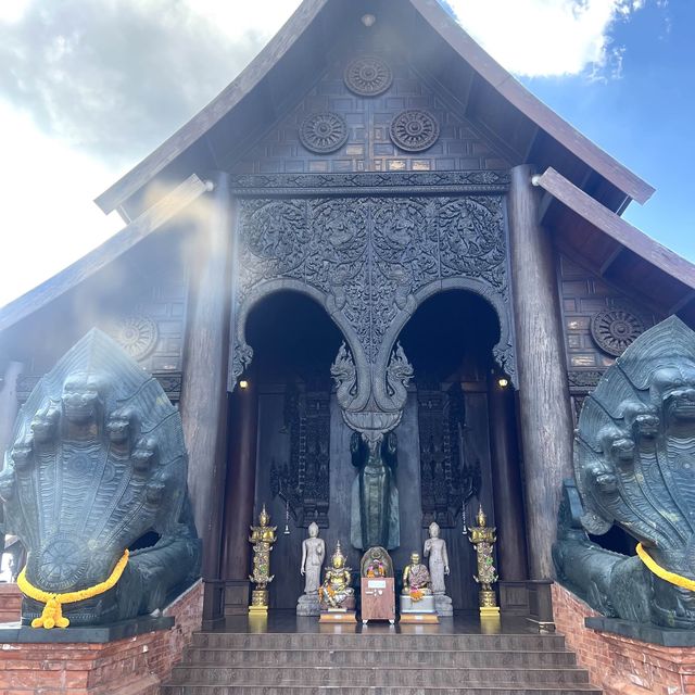  วัดสมเด็จภูเรือมิ่งเมือง วัดสวยกลางหุบเขา 