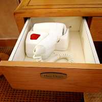 北角街市裏的華美達盛景酒店