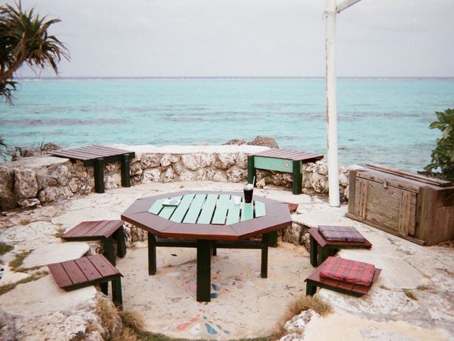 에메랄드빛 바다에 흠뻑 취했던 ‘요론 Seaside Garden cafe'