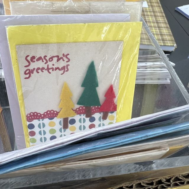 Post mails and get handmade cards etc here