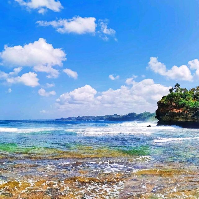 Batu Bengkung Beach