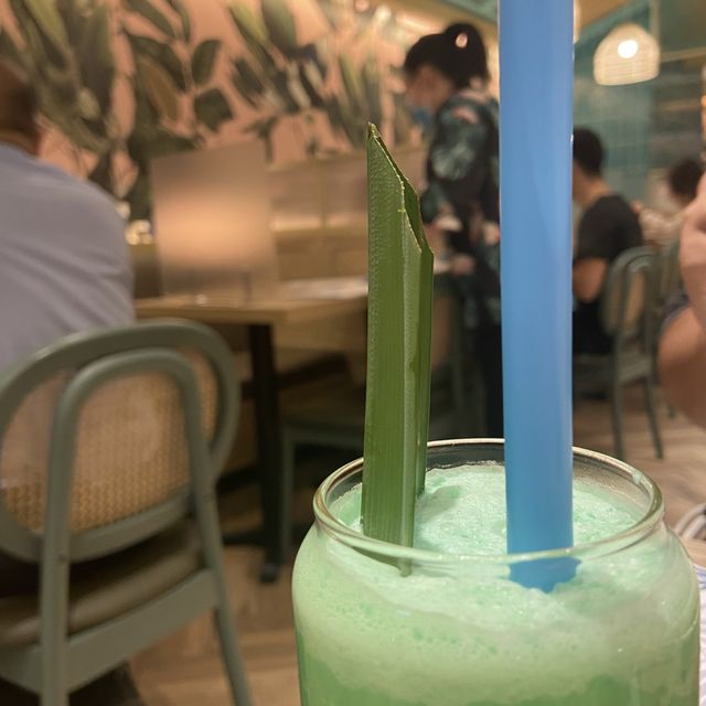 新加坡茶🤪🤪椰香味喇沙+茶燻鴨摻摻😍