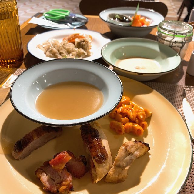 逸東lunch buffet😋😋