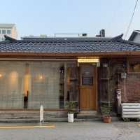 서울 한옥 카페, 밀월