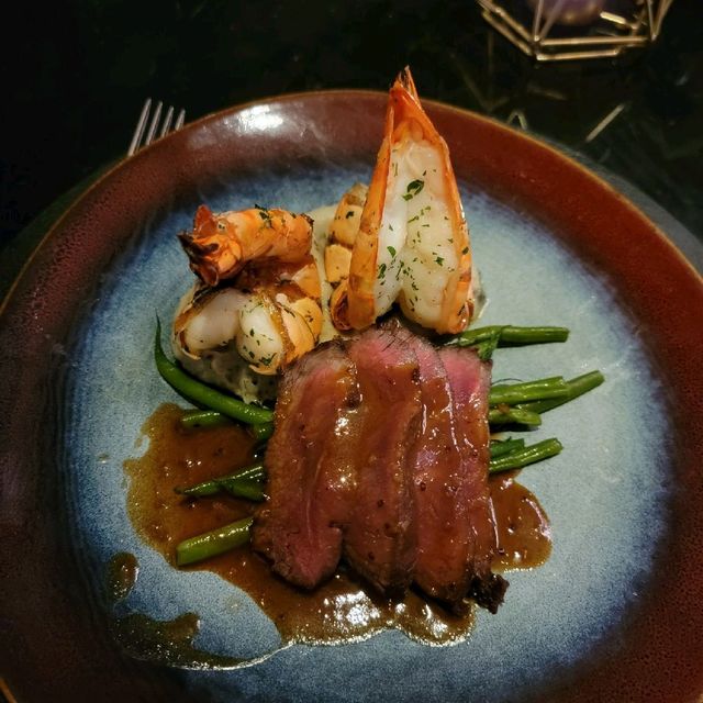 充滿驚喜😍的三道菜🥗🥩🧁晚餐🍽