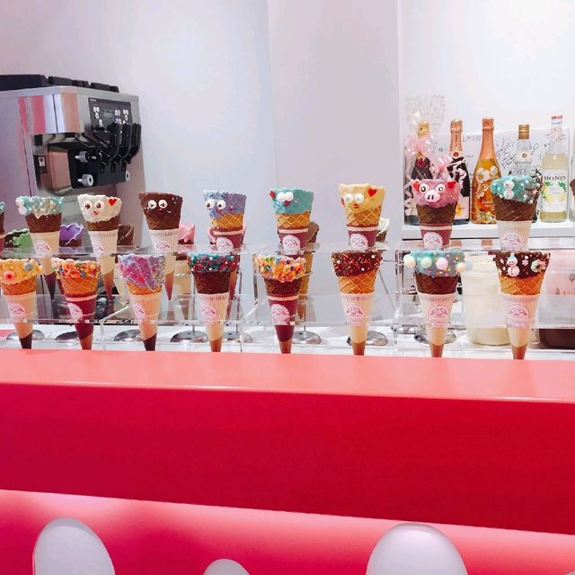 キラキラ、ポップな可愛いお店【Ni7】⭐