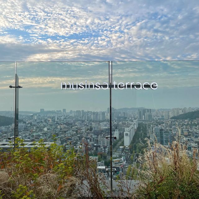 홍대 입구 핫플! 서울 도심 뷰 구경하기
