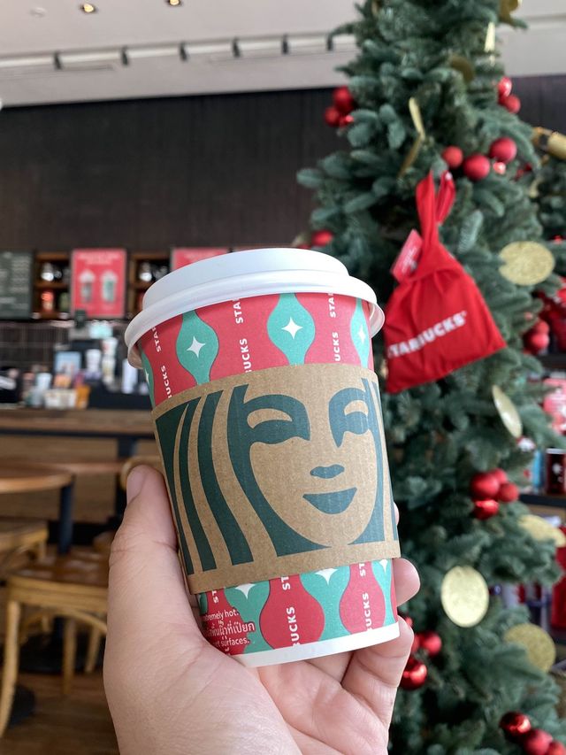 คริสมาส เลิฟเว่อ @Starbucks 🎄
