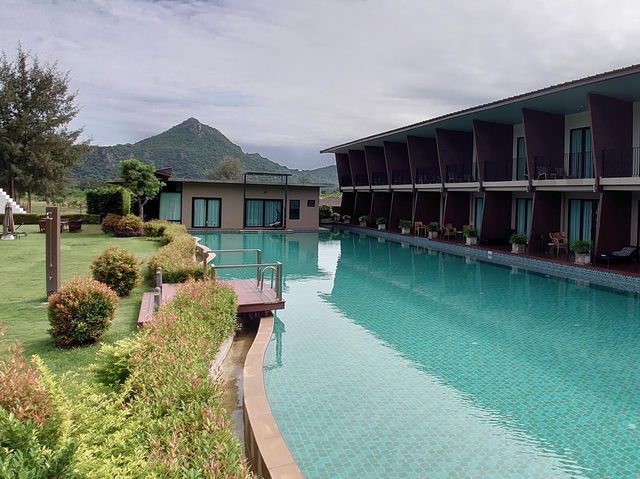La Isla Pranburi Beach Resort
