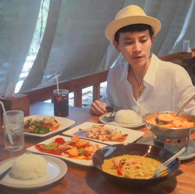 Koh Kood Resort ที่พักริมทะเล หาดสวย น้ำใส