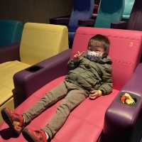 《兒童專屬戲院🎬～睇戲🎞+免費小型play zone任玩🤩》
