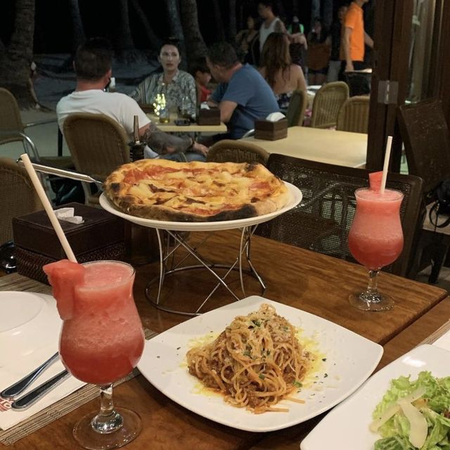 Eating with the view of the beach! 