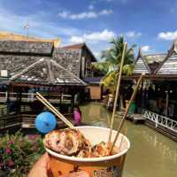 Lovely day at Pattaya Floating Market