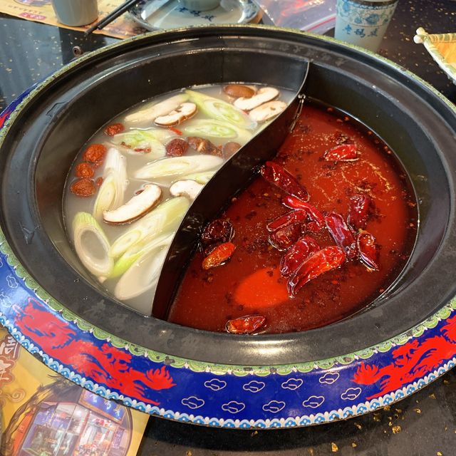 《一再回味正宗麻辣火鍋》