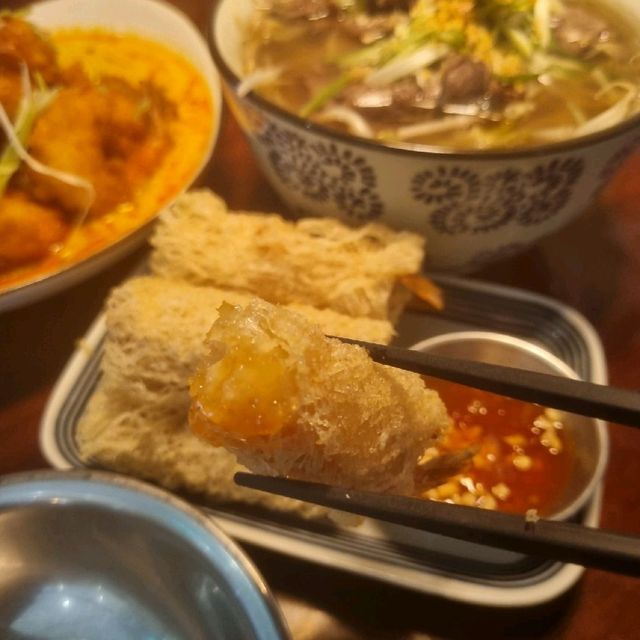 태국으로 여행 간 것 같았던 해운대쌀국수 맛집 "타이백스트릿"