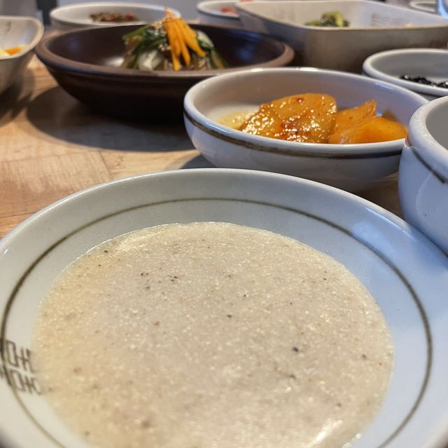 배고팠던 시절을 떠올리며 맛보는 풍성한 식탁 “보릿고개”