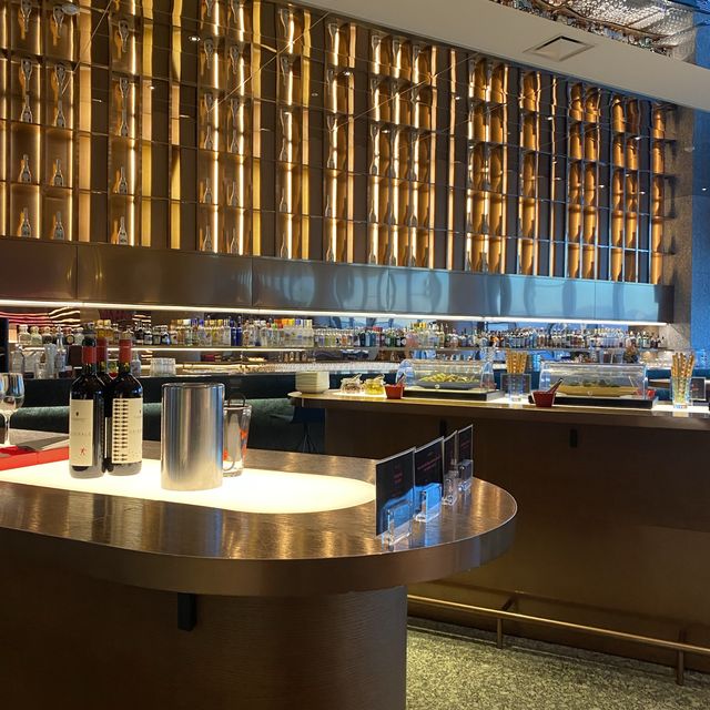 :: ソウル🇰🇷 漢江の夜景を眺めながら最高の夜を🍾🍸🥂VISTA WALKERHIL   【Re:Bar】