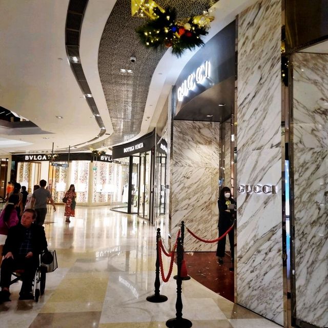 High end luxury , ion orchard - photo ed
