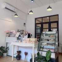คาเฟ่ย่านตลาดเก่า ยะลา "Nous.homecafe"