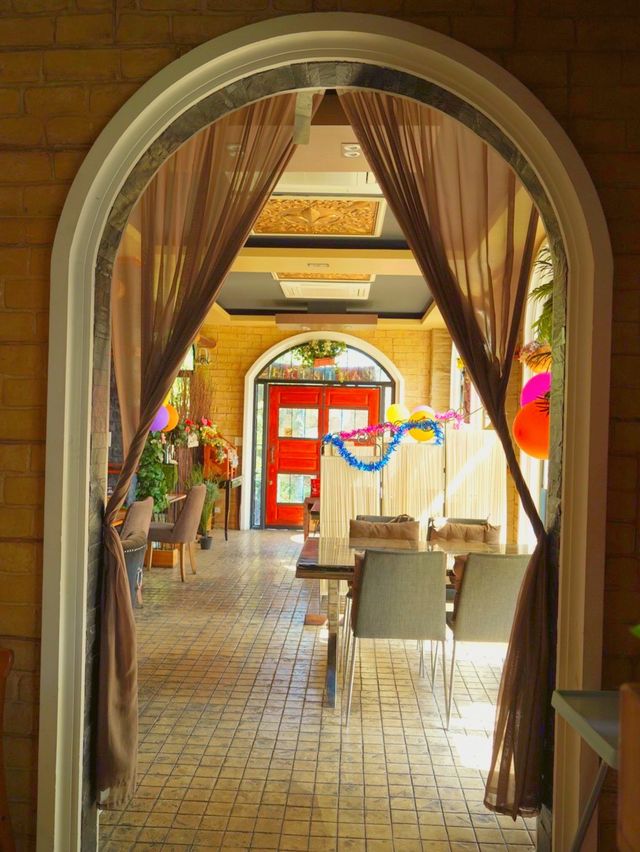 ฉลองคริสมาสที่คาเฟ่สไตล์ปราสาท @รัฟฟิเน่คาเฟ่ 🏰