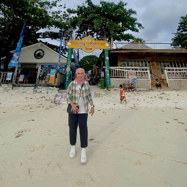 Koh Lipe Island from Langkawi 