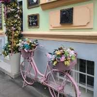 Beautiful Cafe