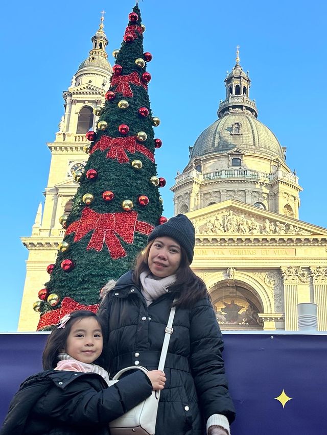 匈牙利景點-大教堂廣場聖誕市集