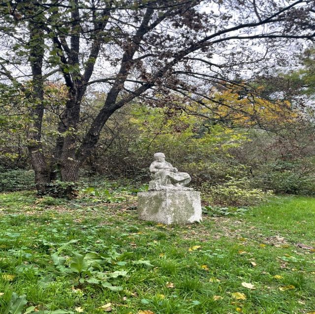 산책삼아 올라가기에 좋은 언덕!