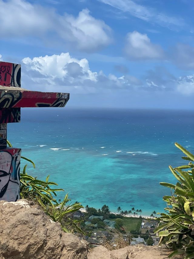 Hawaii's most beautiful beach, elope to the end of the world.