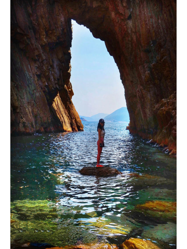 Hong Kong's Clock Tower Cave, one of Hong Kong's four most beautiful sea caves eroded by the sea.