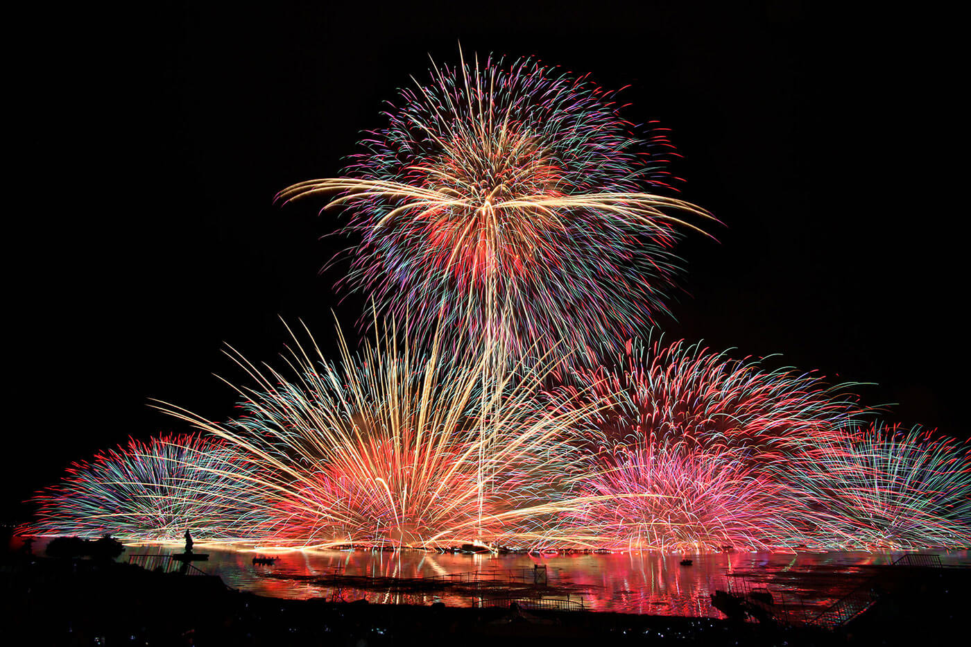 長野•諏訪湖祭湖上花火大會｜2024日本花火大會 | 湖畔公園前諏訪湖