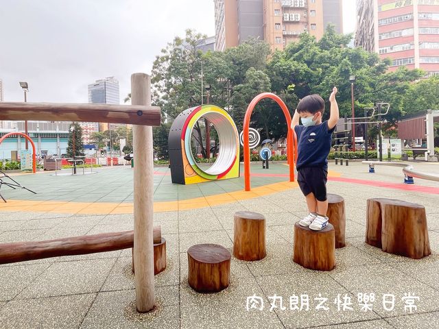 【假日親子遊】新公園探索 🌳🌴