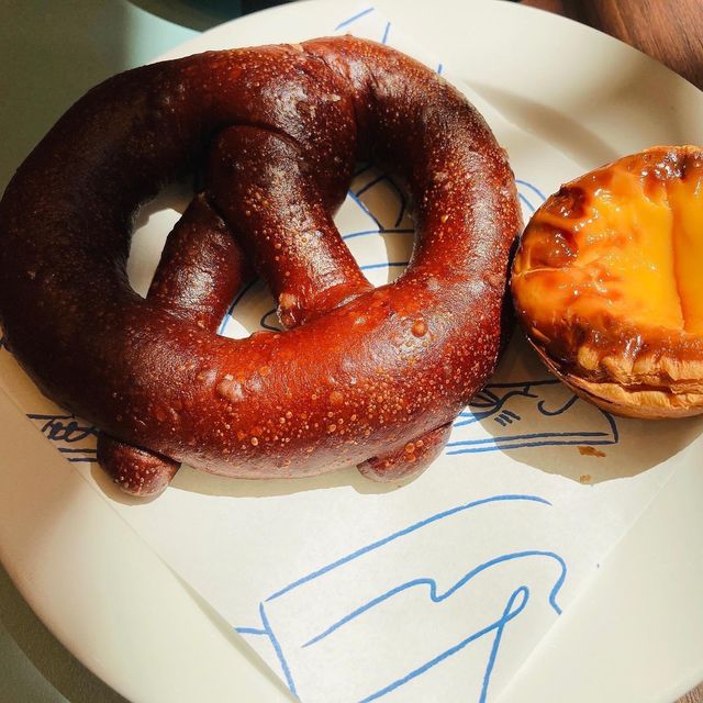 📍灣仔人氣麵包店🥐🥨必吃蛋撻牛角包😋