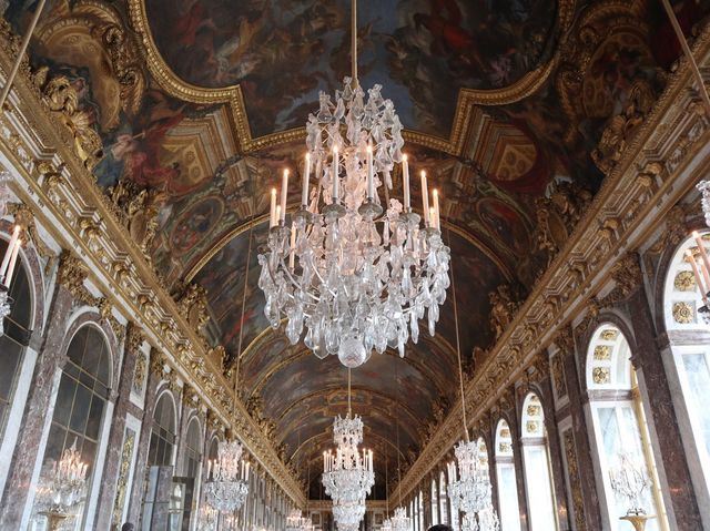 凡爾賽宮內一步一景點