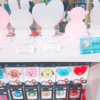 🤗유니크한 케이스📱 상점에 애니메이션🎨을 곁들인 