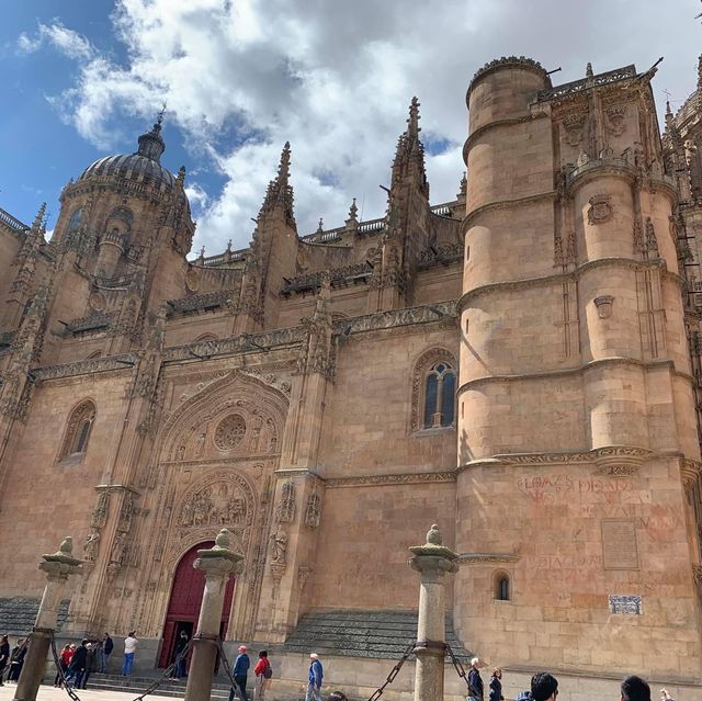 Salamanca เมืองมหาวิทยาลัยเก่าแก่แห่งสเปน