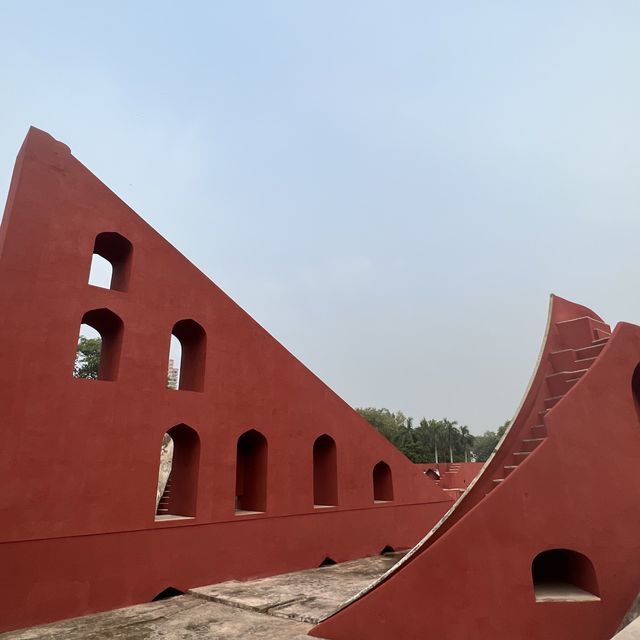 Get unique shots with red sculptures ;)