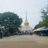 พระธาตุนาดูน มหาสารคาม