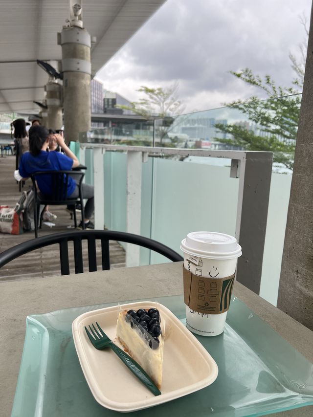 🥰對住無敵海景悠閒嘆咖啡☕️